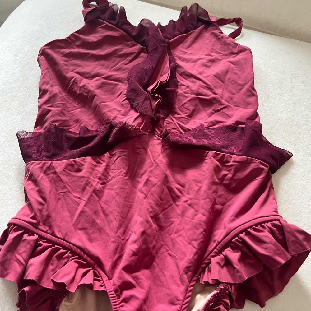 Elegant Burgundy Ruffled girl swimsuit